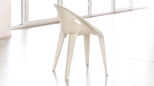 Magis_bell_chair_ambient_mono_SD2900_sunrise_01.jpg Magis_bell_chair_ambient_mono_SD2900_sunrise_01.jpg