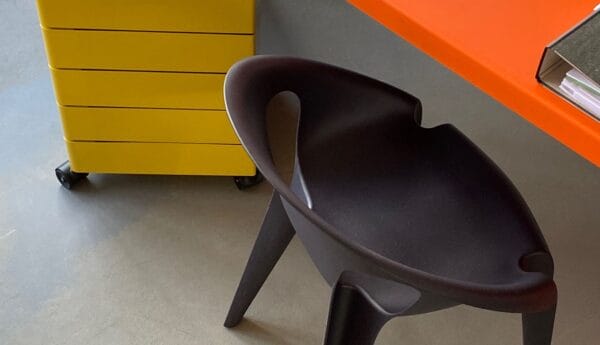 Magis_bell_chair_ambient_multi_SD2900_midnight_01.jpg Magis_bell_chair_ambient_multi_SD2900_midnight_01.jpg