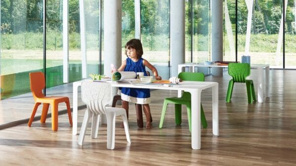 Magis_kids_alma_chair_ambient_multi_MT160_02.jpg Magis_kids_alma_chair_ambient_multi_MT160_02.jpg