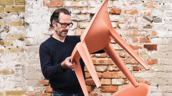 Magis_people_konstantin_grcic_action_07-1.jpg Magis_people_konstantin_grcic_action_07-1.jpg
