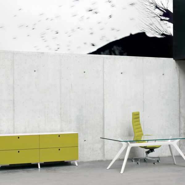 scrivania-direzionale-in-vetro-frezza