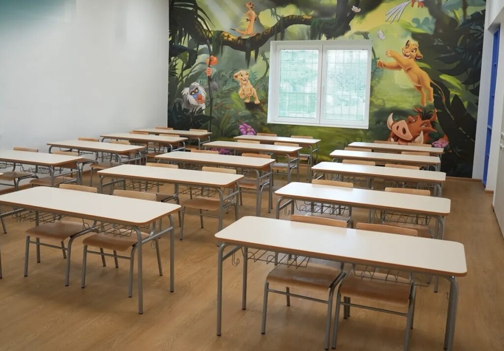 OŠ "Štampar Makarije" Podgorica 2 - namještaj Podgorica, Crna Gora sm2 1 - namještaj Podgorica, Crna Gora